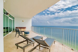 Terrace/patio - Turquoise Place C2509 | Gorgeous Updates! Oversized, hot tub/grill on deck, huge slide for kids! (Orange Beach)