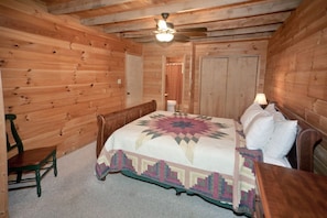 3 bedrooms, iron/ironing board, free WiFi, bed sheets - Simple Pleasures in the Great Smoky Mountains ! (Townsend)