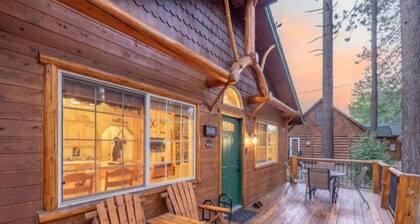 Location, Location, Location!! Emerald Isle Cabin