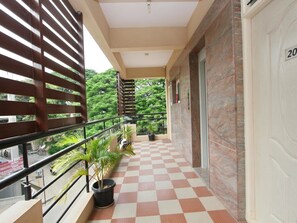 Property grounds - OYO 2235 Home Stay Indira Nagar (Bengaluru)
