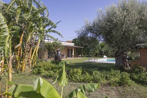 Exterior - Casale della Pergola, eco-friendly, pool (Lido di Noto)