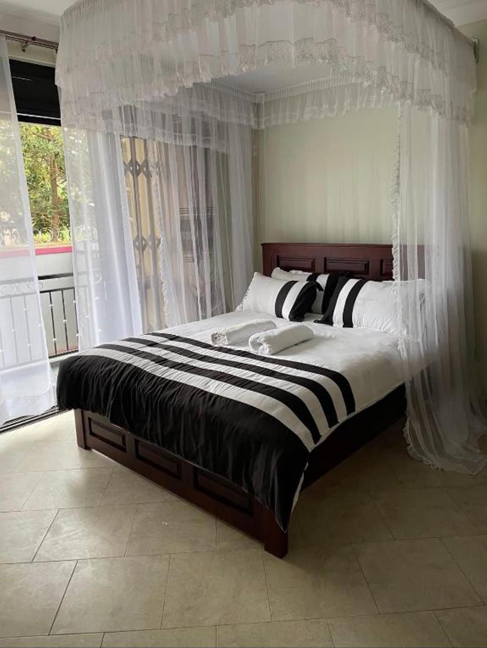 Apartment | 2 bedrooms, premium bedding, memory foam beds, individually decorated