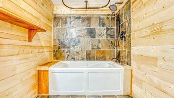 Hårtørrer, håndklæder, Sæbe, Shampoo