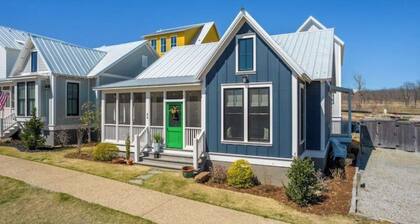 Dog Friendly Home in Carlton Landing | Blue Haven