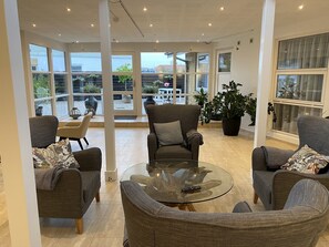 Lobby sitting area - Hotel Sov Godt Herning (Herning)