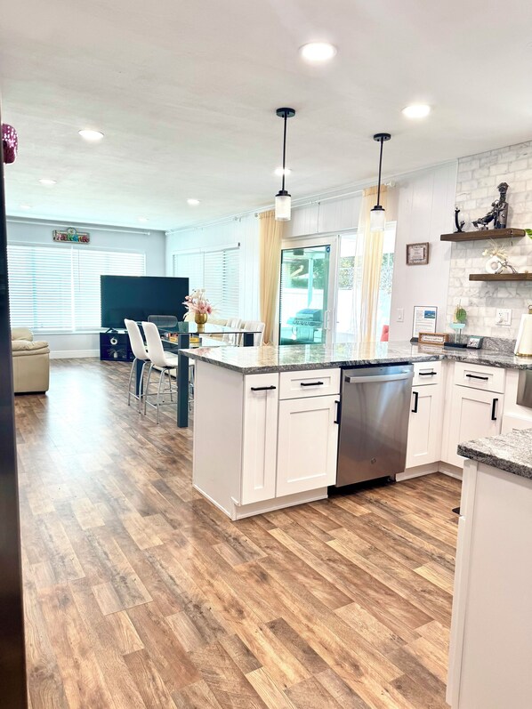 Interior - Retro, Classic with a splash of Downtown (Dunedin)