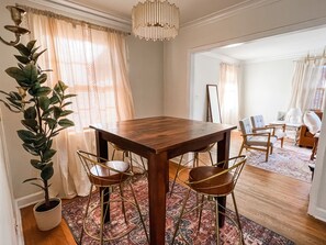 Dining - High Point Corner - Best Location! (Memphis)