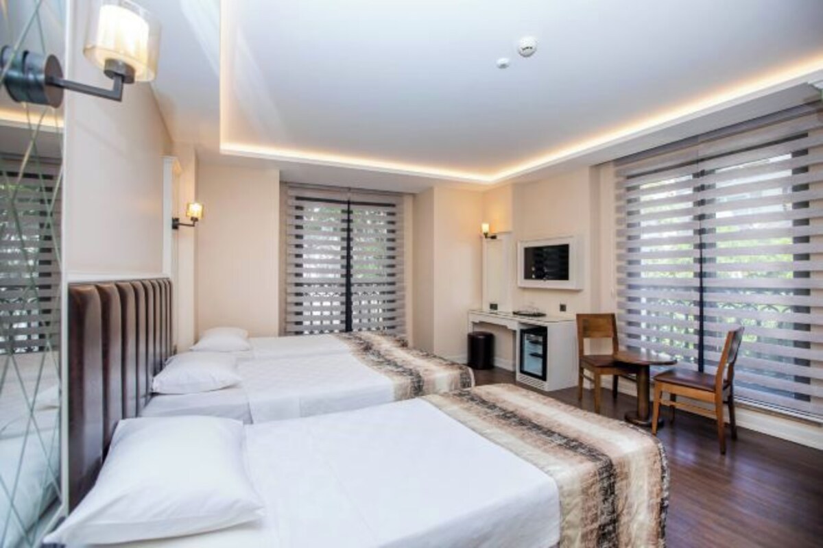 Comfort Triple Room