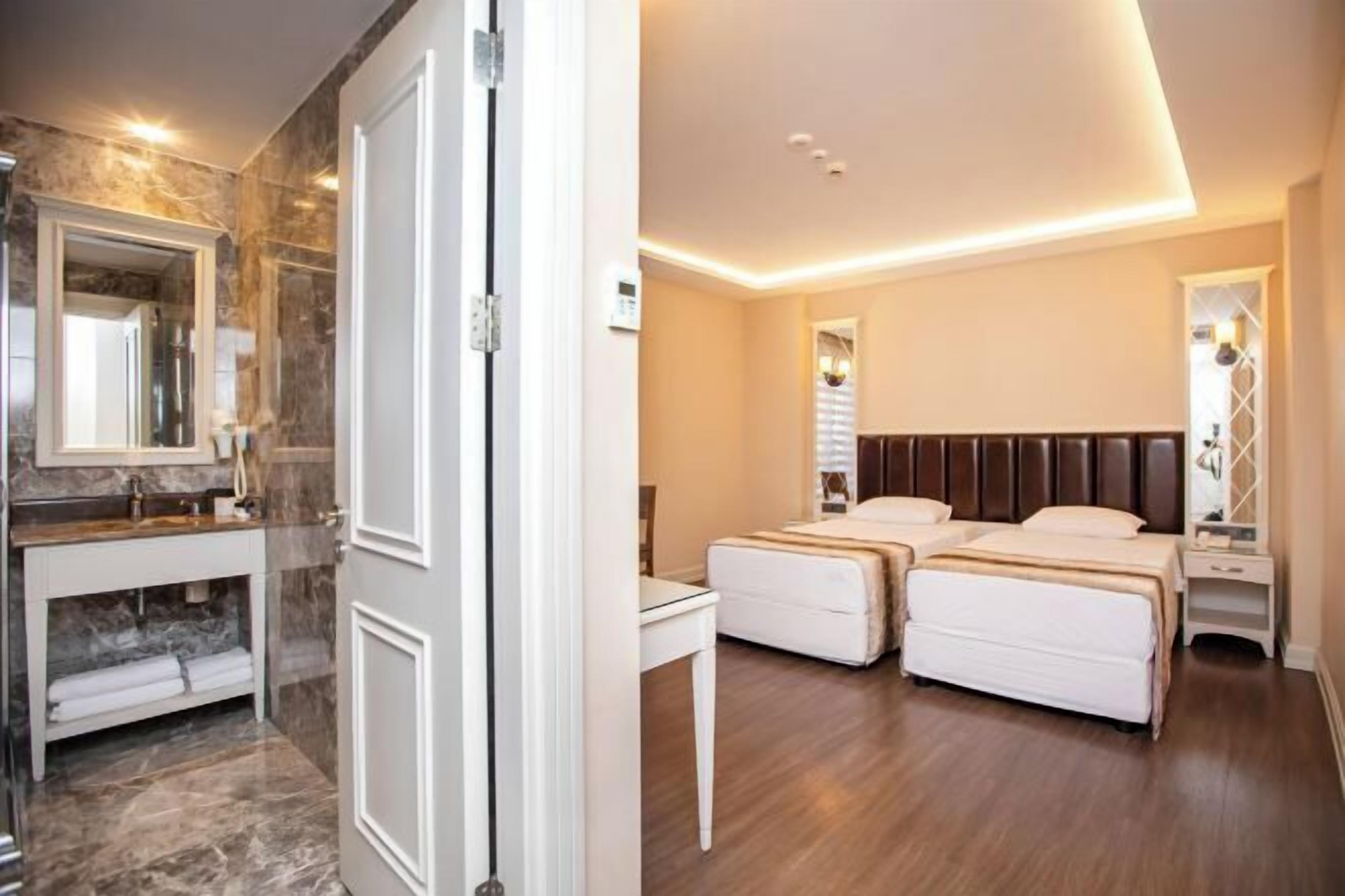 Zimmersafe, schallisolierte Zimmer, kostenloses WLAN, Bettwäsche