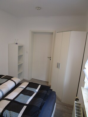 1 bedroom, travel crib, free WiFi, bed sheets