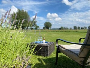 Property grounds - Beautiful Large Family Barn with stunning views and hot tub (Owlswick)