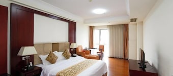 Kunshan Youjia Jitian Apartment (Kunshan South Station)