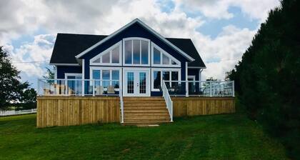 Modern and Beautiful 2 Bedroom in Stanley Bridge with beautiful vistas