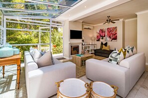 Living area - Skylit under trees in Somerset West 5 minutes away from world class wine farms (Cape Town)