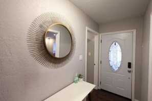 Interior - Cozy stay by Ft. Sill&Hospital! (Lawton)