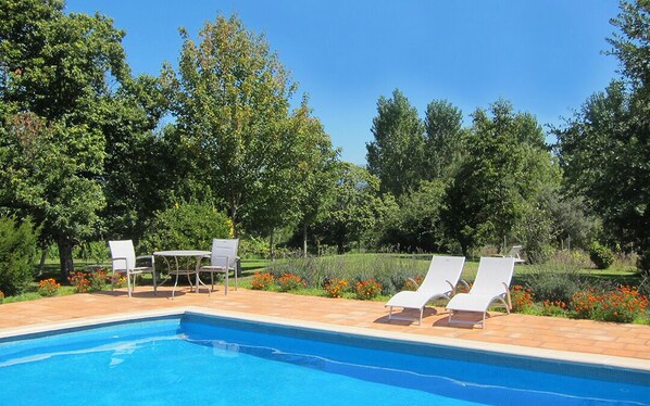 Seasonal outdoor pool - Casa de Abbades (Ponte de Lima)