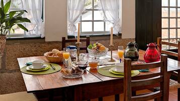 Family House, Patio, Garden View | Living area