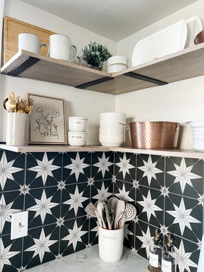 Interior - High Point House - amazing location -Sleeps 12! (Memphis)