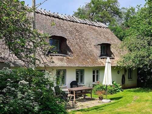 6 Person Holiday Home in Augustenborg