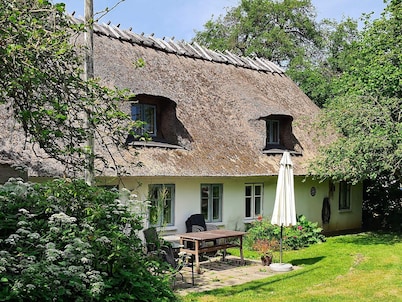 6 Person Holiday Home in Augustenborg