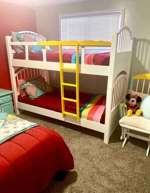 2 bedrooms, desk, iron/ironing board, travel cot