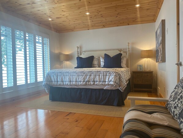 5 habitaciones, cuna de viaje, wifi gratis y ropa de cama 