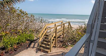 Melbourne Beachfront Oasis - Dune Sunrise Villa