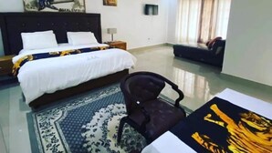 Premium Room | Soundproofing, WiFi (free) - Istanbul Cabanas Hôtel (Lubumbashi)