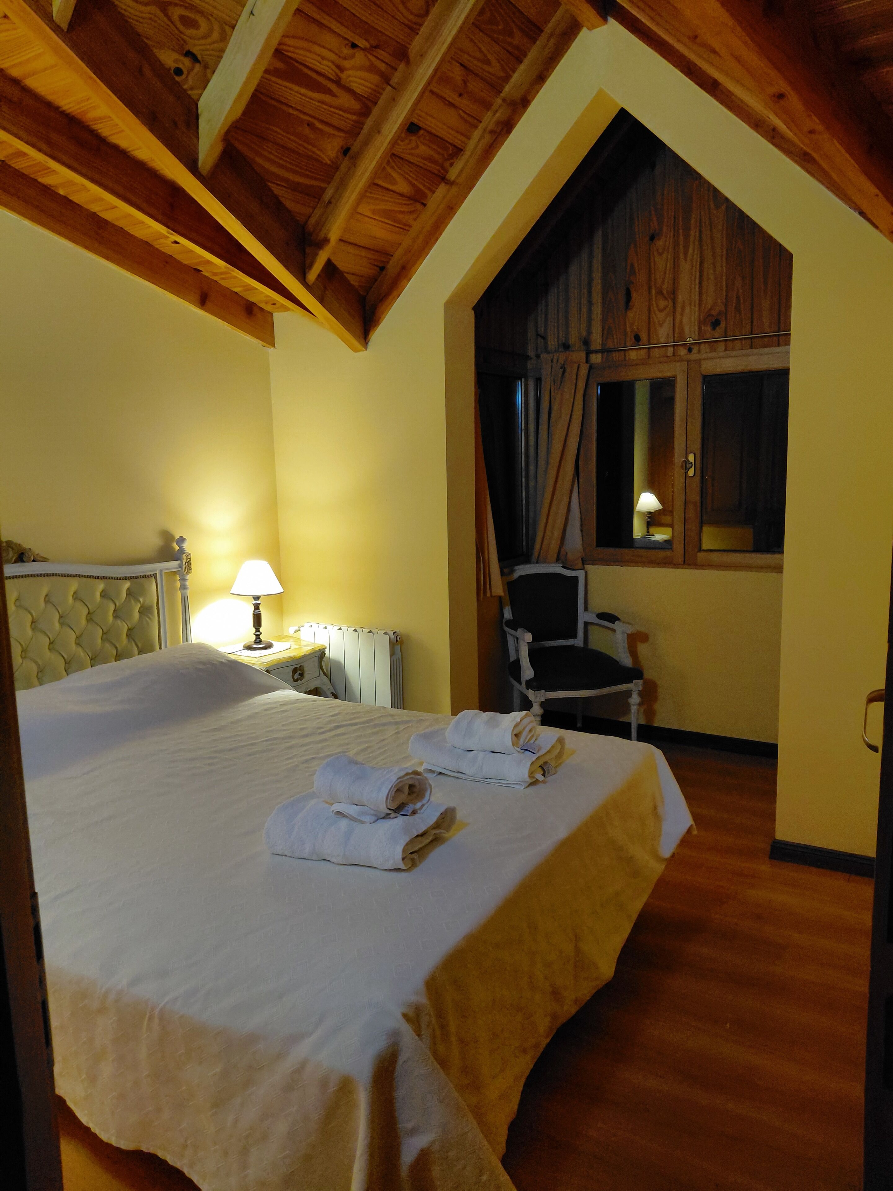 2 habitaciones, cuna de viaje, wifi gratis y ropa de cama 