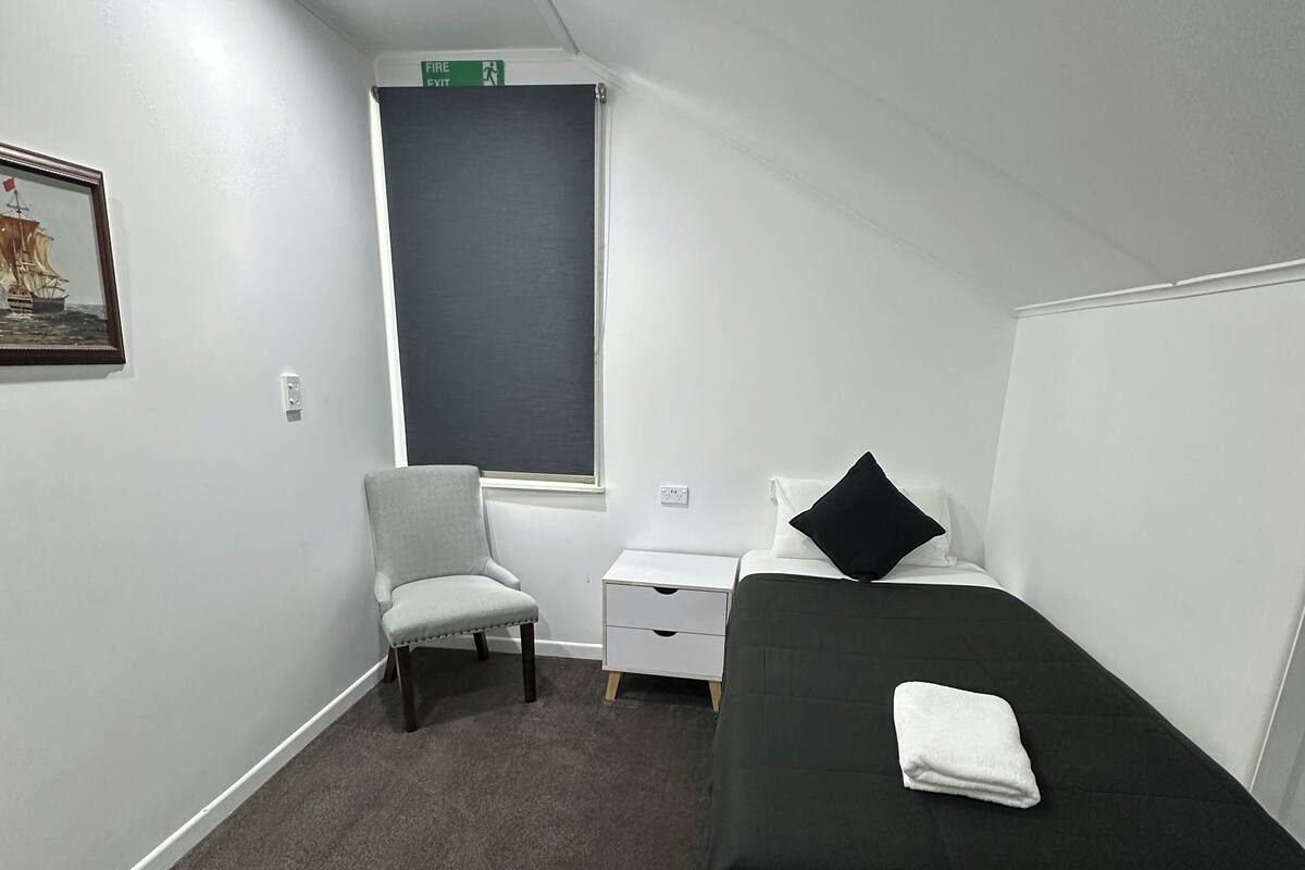 Free WiFi, bed sheets