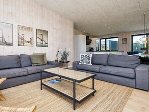 Living area - 16 Person Holiday Home in Glesborg (Glesborg)