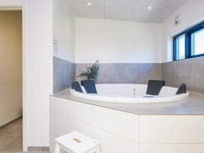 Bathroom - 16 Person Holiday Home in Glesborg (Glesborg)