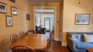 Living area - Southern Breezes Nor'easter - close to beach, park, and shops; pet-friendly  (Cape Charles)