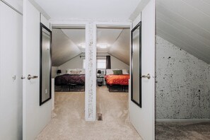 3 chambres, fer et planche à repasser, lit parapluie, Wi-Fi gratuit