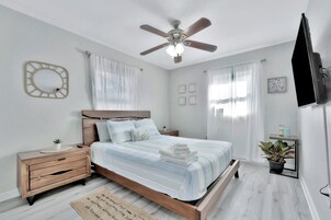 Villa familiar | 2 dormitorios, escritorio, tabla de planchar con plancha y wifi gratis