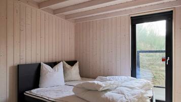 House | 3 bedrooms, individually furnished