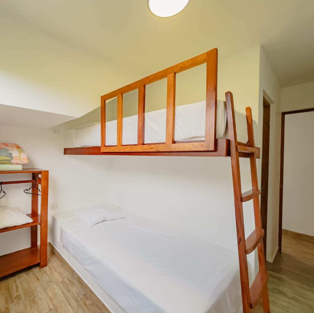 5 habitaciones, wifi y ropa de cama 