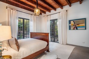 Luksushus, 3 soverom | 3 soverom, sengetøy av topp kvalitet og blendingsgardiner