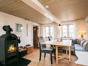 House | Dining