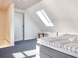 House | 3 bedrooms, individually furnished - 4 Person Holiday Home in Nexo (Nexø)