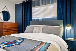 2 chambres, fer et planche à repasser, lit de bébé portatif, Wi-Fi