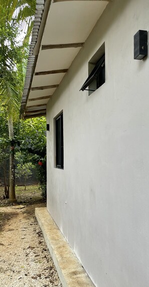 تفاصيل الفندق من الخارج