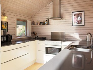 House | Private kitchen - 8 Person Holiday Home in Dronningmolle (Dronningmolle)