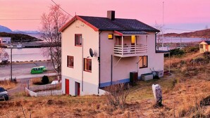 Unclassified image, 2 of 37, button - 8 Person Holiday Home in Stonglandseidet (Senja)