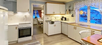 8 Person Holiday Home in Stonglandseidet