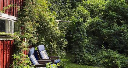 6 Person Holiday Home in Orkeljunga