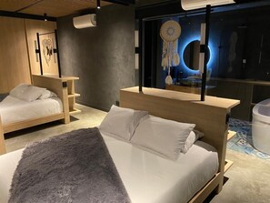 3 bedrooms, desk, travel crib, WiFi