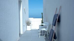 Terrace/patio - Neo Suites (Santorini)