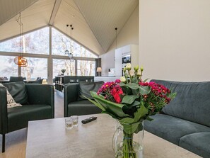 House | Living area - 10 Person Holiday Home in Stroby (Strøby)
