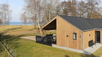 House | Water view
